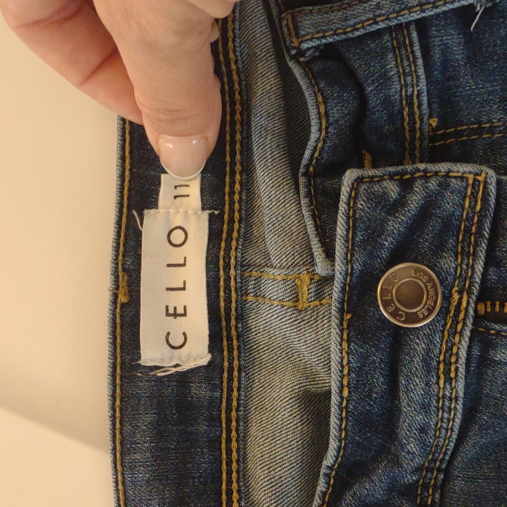Sz 9 women's skinny jeans
